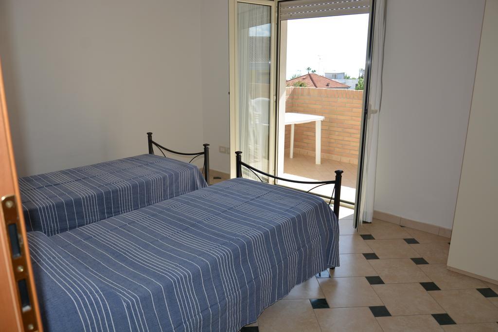 Stella Marina Apartment Alba Adriatica Bagian luar foto
