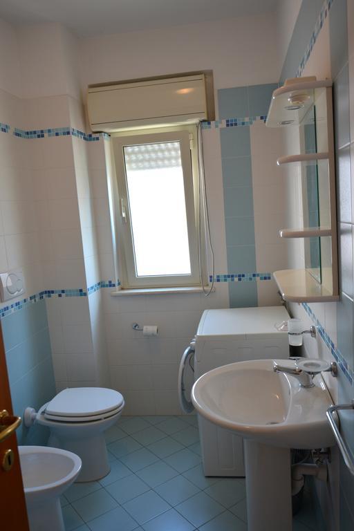 Stella Marina Apartment Alba Adriatica Bagian luar foto